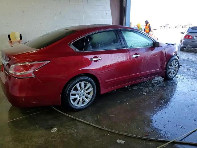 2015 Nissan Altima - Image 13