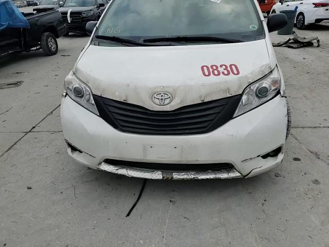2014 Toyota Sienna - Image 11