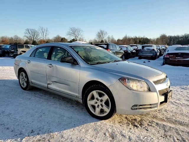 2009 Chevrolet Malibu - Image 11