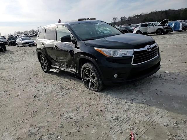 2016 Toyota Highlander - Image 11