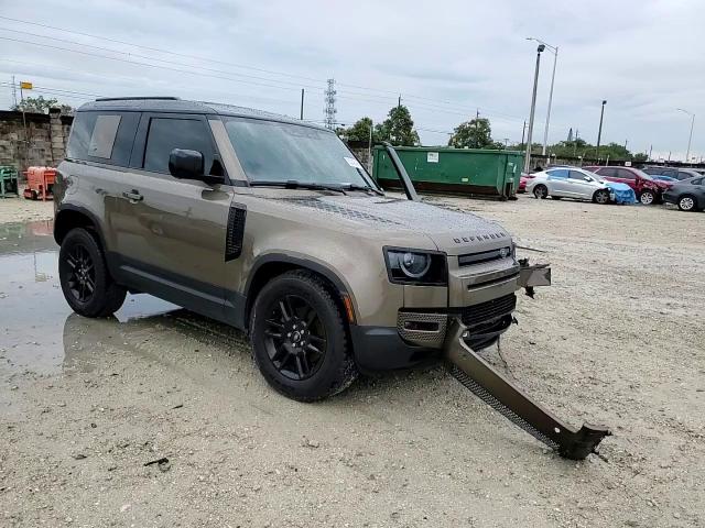 2023 Land Rover Defender - Image 12