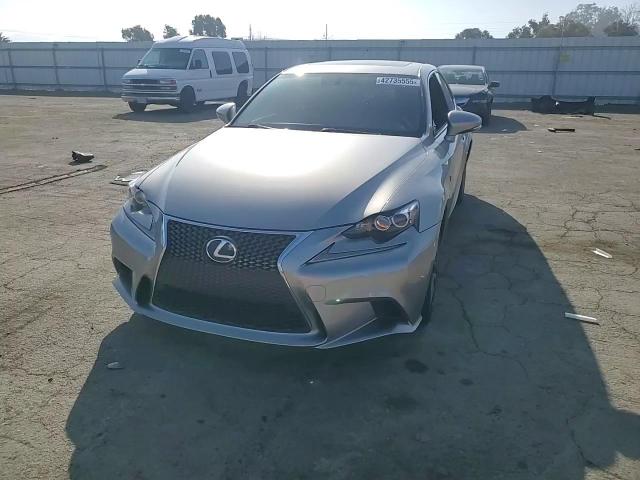 2015 Lexus IS - Image 11