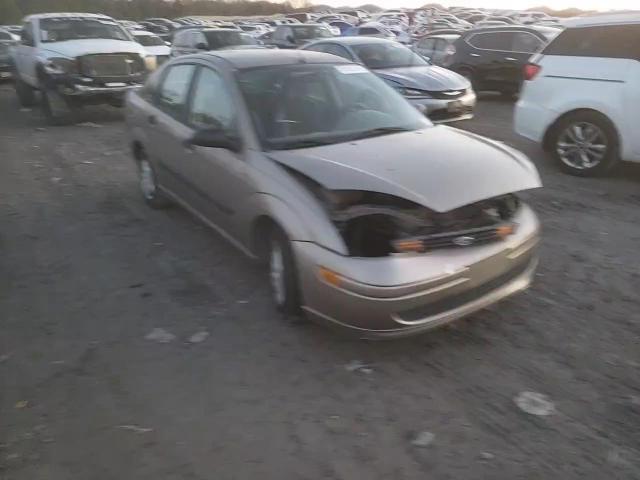 2004 Ford Focus - Image 11