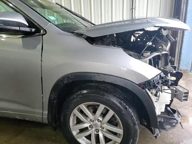 2015 Toyota Highlander - Image 14