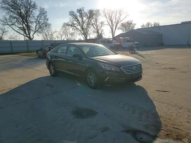 2017 Hyundai Sonata - Image 10