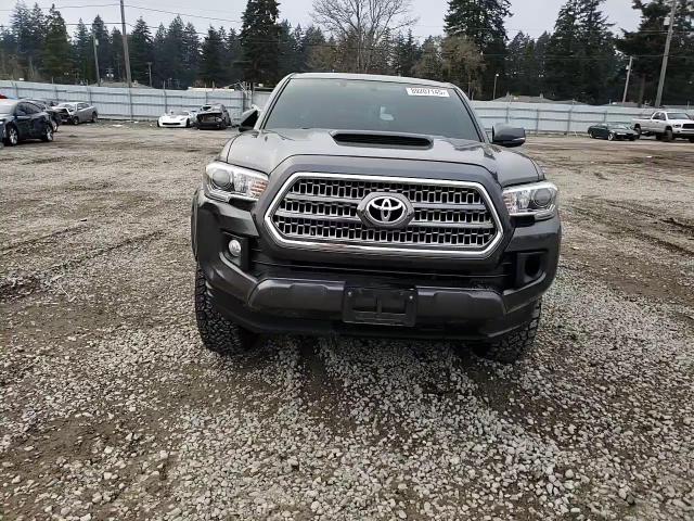 2016 Toyota Tacoma - Image 11