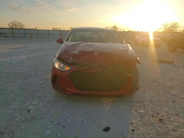 2017 Hyundai Elantra - Image 10