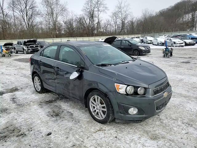 2013 Chevrolet Sonic - Image 11
