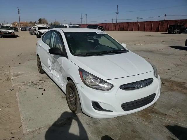 2013 Hyundai Accent - Image 11