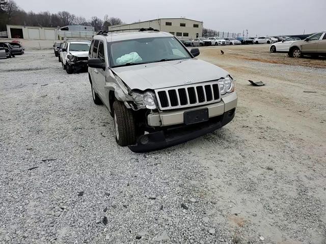 2010 Jeep Grand Cherokee - Image 12