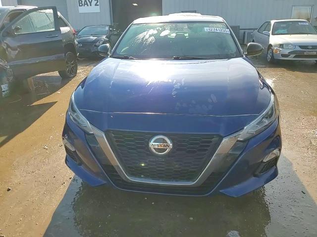 2019 Nissan Altima - Image 13