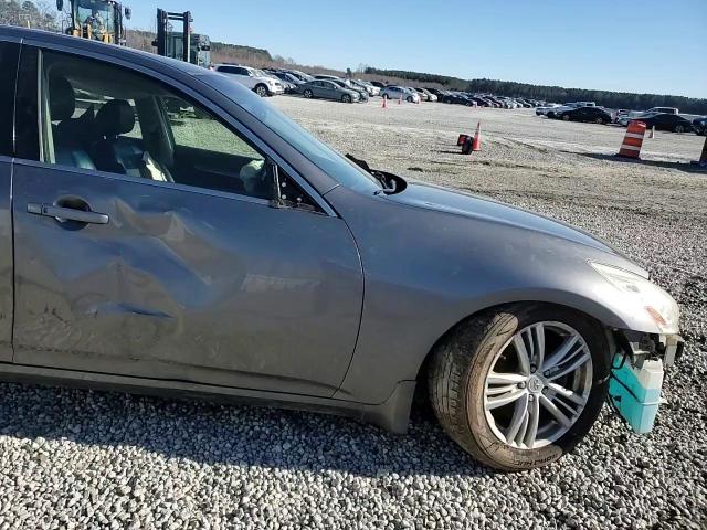 2012 Infiniti G - Image 10