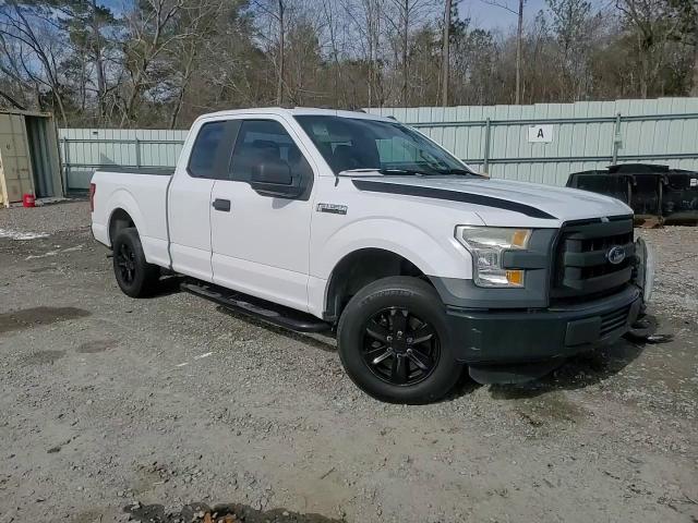 2015 Ford F-150 - Image 10