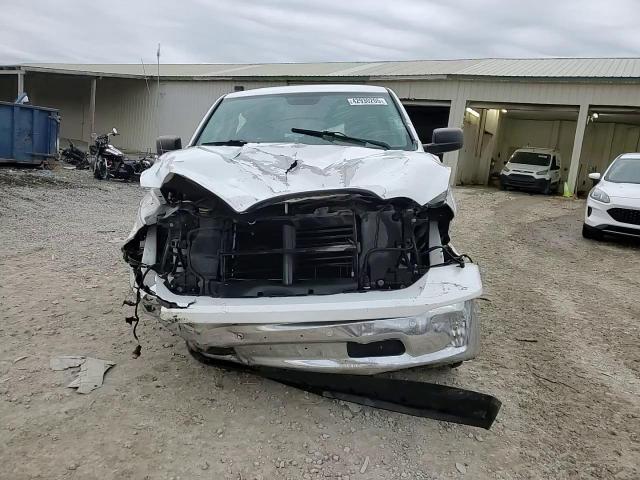 2015 RAM 1500 - Image 14