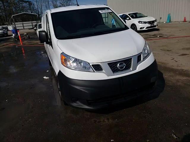 2016 Nissan NV - Image 14