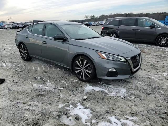 2020 Nissan Altima - Image 10