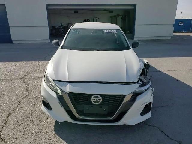 2019 Nissan Altima - Image 11