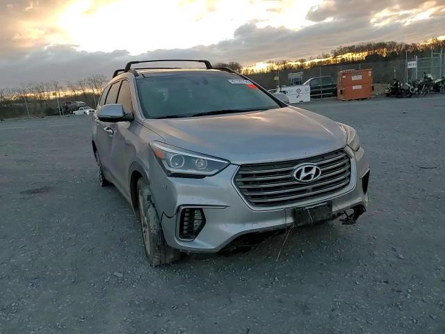 2017 Hyundai Santa Fe - Image 12