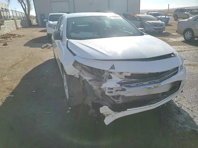 2016 Chevrolet Malibu - Image 14