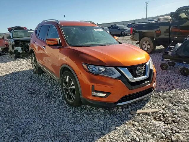2018 Nissan Rogue - Image 12
