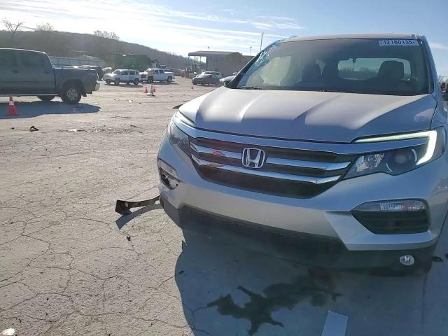 2017 Honda Pilot - Image 11