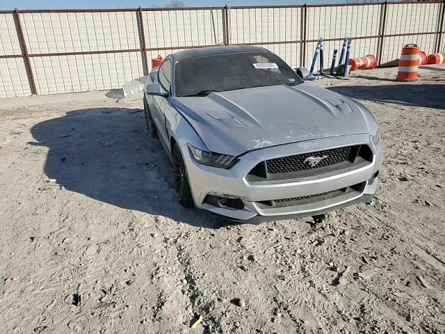 2015 Ford Mustang - Image 11