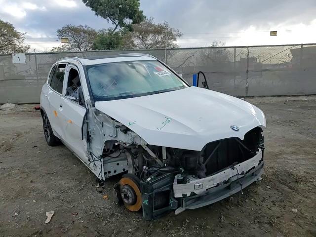 2021 BMW X5 - Image 11