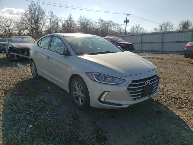2017 Hyundai Elantra - Image 11