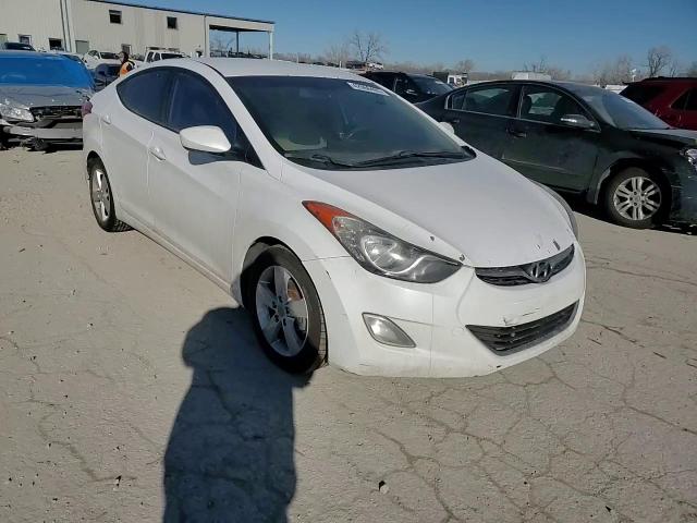 2013 Hyundai Elantra - Image 11