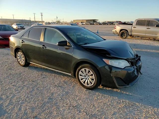 2014 Toyota Camry - Image 10