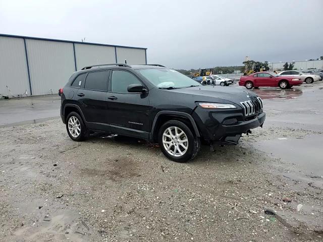 2016 Jeep Grand Cherokee - Image 12