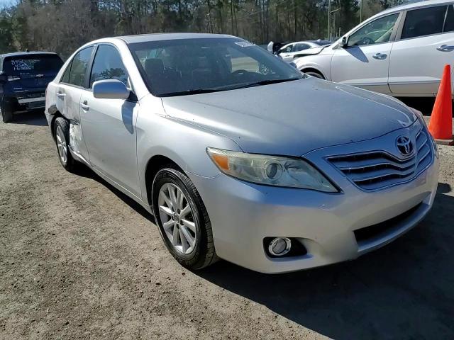 2011 Toyota Camry - Image 11