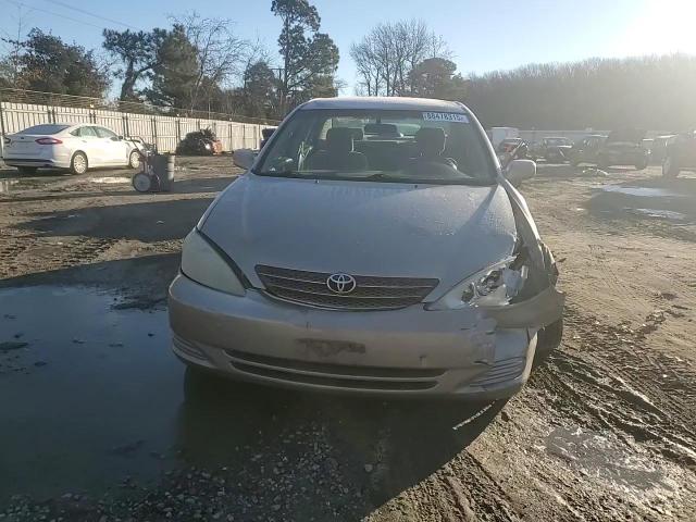 2004 Toyota Camry - Image 11