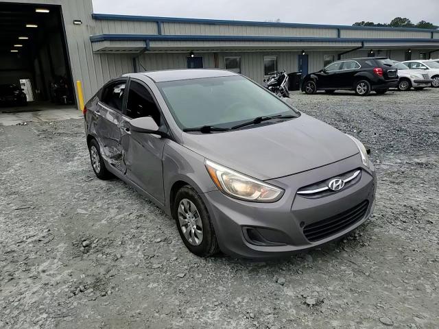 2017 Hyundai Accent - Image 10