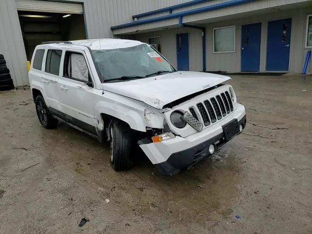 2017 Jeep Liberty (Patriot) - Image 11