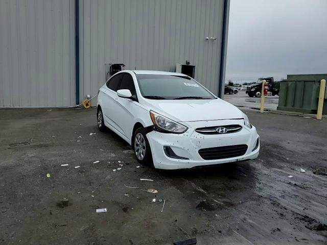 2016 Hyundai Accent - Image 11