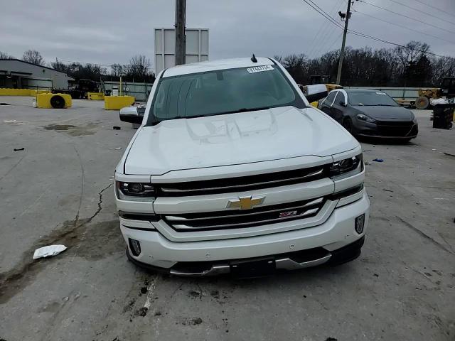 2017 Chevrolet Silverado - Image 13