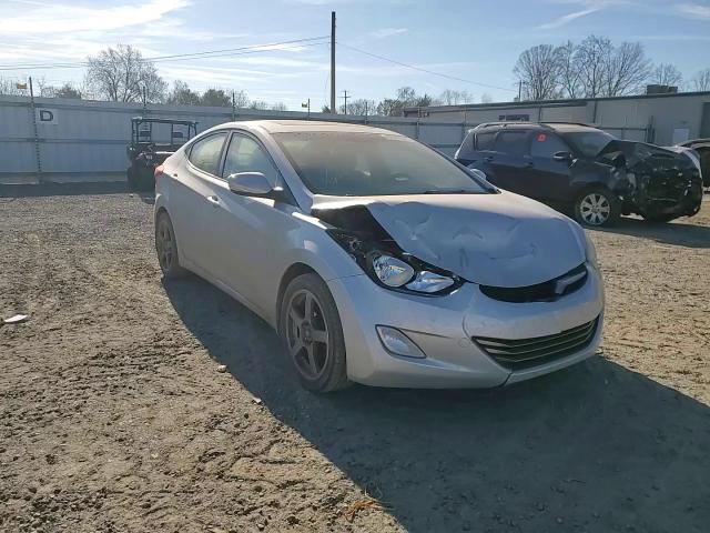 2013 Hyundai Elantra - Image 10