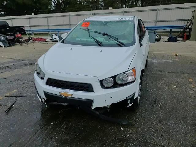 2015 Chevrolet Sonic - Image 13