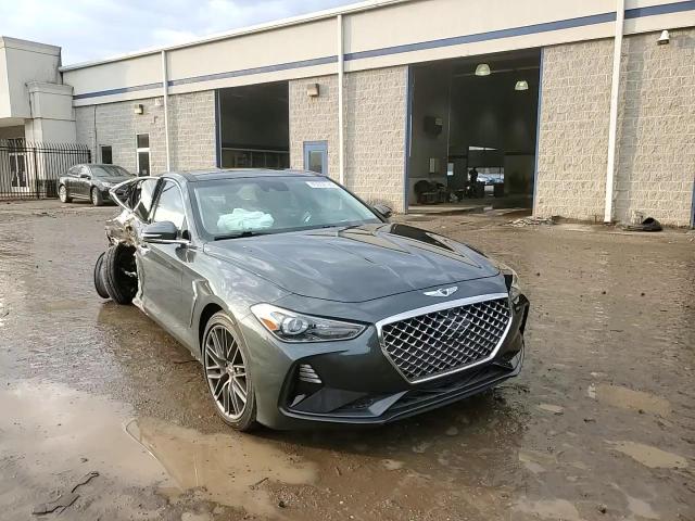 2019 Genesis G70 - Image 11