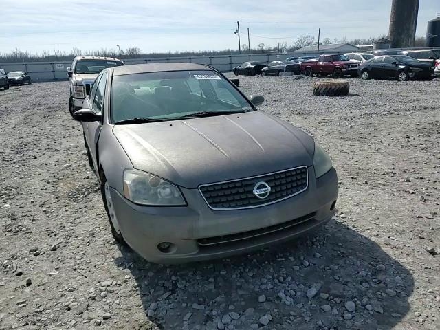 2005 Nissan Altima - Image 11