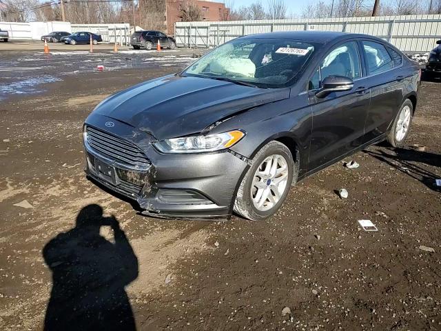 2016 Ford Fusion - Image 10