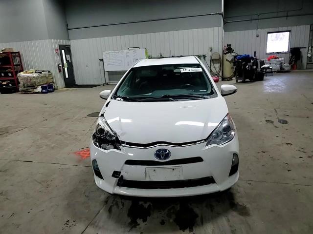 2012 Toyota Prius - Image 12