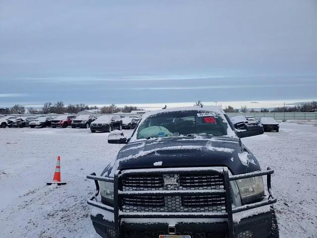 2015 RAM 3500 - Image 14