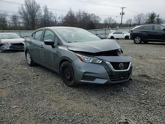 2021 Nissan Versa - Image 10