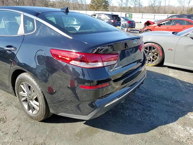 2019 Kia Optima - Image 14
