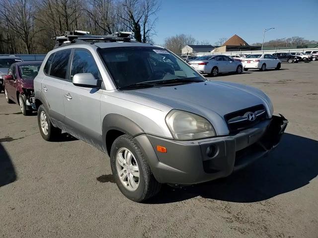 2007 Hyundai Tucson - Image 12