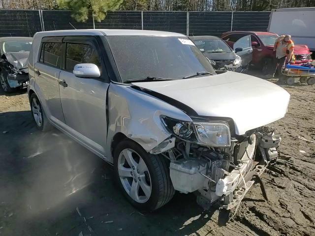 2012 Toyota xB - Image 11