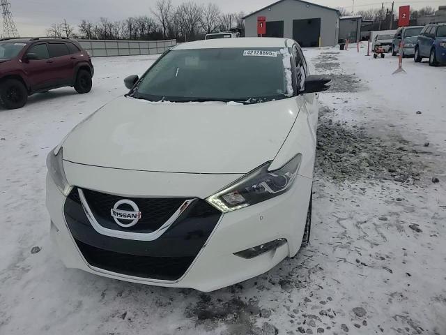 2018 Nissan Maxima - Image 11