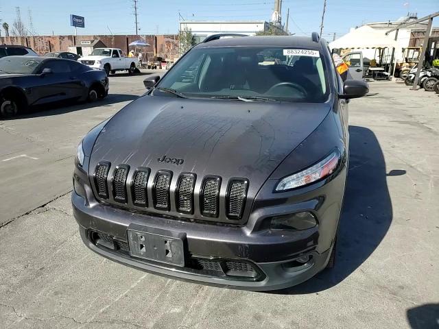 2017 Jeep Grand Cherokee - Image 11